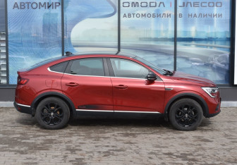 Подержанный автомобиль Renault Arkana 2021 года (4 фото)