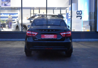 Подержанный автомобиль LADA (ВАЗ) Vesta Sedan 2021 года (6 фото)