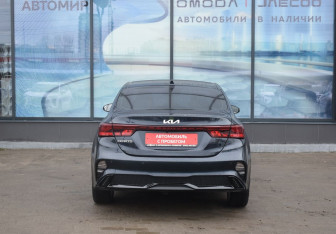Подержанный автомобиль Kia Cerato Sedan 2021 года (6 фото)