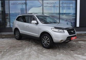 Подержанный автомобиль Hyundai Santa Fe 2008 года (3 фото)