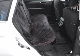 Подержанный автомобиль Haval M6 2023 года (11 фото)