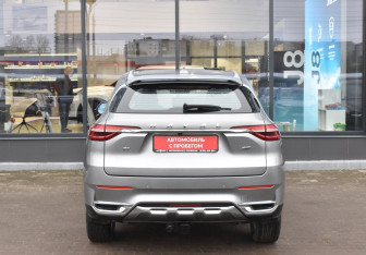 Подержанный автомобиль Haval F7 2020 года (6 фото)