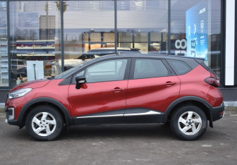 Подержанный автомобиль Renault Kaptur 2020 года (8 фото)