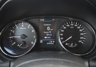 Подержанный автомобиль Nissan X-Trail 2021 года (13 фото)