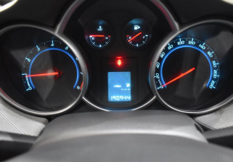 Подержанный автомобиль Chevrolet Cruze Sedan 2009 года (13 фото)