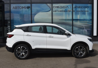 Подержанный автомобиль Geely Coolray 2022 года (4 фото)