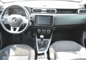Подержанный автомобиль Renault Duster 2021 года (12 фото)