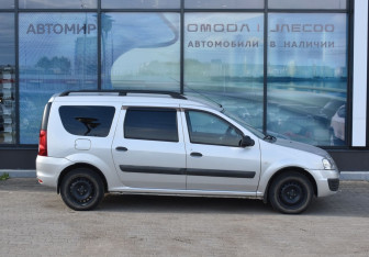 Подержанный автомобиль LADA (ВАЗ) Largus Wagon 2017 года (4 фото)