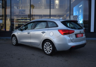 Подержанный автомобиль Kia Ceed Wagon 2018 года (7 фото)