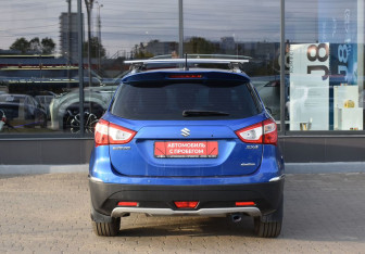 Подержанный автомобиль Suzuki SX4 Hatchback 2014 года (6 фото)