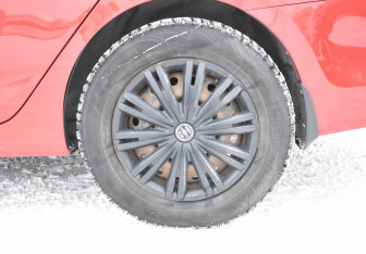 Подержанный автомобиль Hyundai Solaris Sedan 2012 года (9 фото)