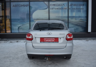 Подержанный автомобиль LADA (ВАЗ) Granta Liftback 2015 года (6 фото)