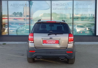 Подержанный автомобиль Chevrolet Captiva 2013 года (6 фото)