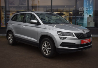 Подержанный автомобиль Skoda Karoq 2020 года (3 фото)