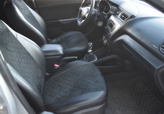 Подержанный автомобиль Kia Rio Sedan 2012 года (10 фото)