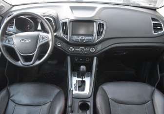 Подержанный автомобиль Chery Tiggo 5 2015 года (12 фото)