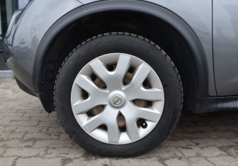 Подержанный автомобиль Nissan Juke 2014 года (9 фото)
