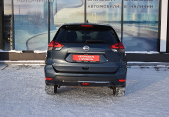 Подержанный автомобиль Nissan X-Trail 2020 года (6 фото)