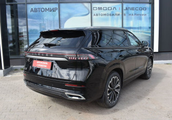 Подержанный автомобиль Jaecoo J8 2024 года (5 фото)