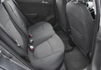 Подержанный автомобиль Hyundai Solaris Sedan 2016 года (11 фото)