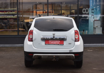 Подержанный автомобиль Renault Duster 2013 года (6 фото)