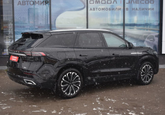 Подержанный автомобиль Jaecoo J8 2024 года (5 фото)