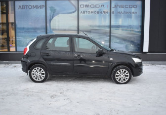 Подержанный автомобиль Datsun mi-DO 2016 года (4 фото)