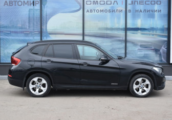 Подержанный автомобиль BMW X1 2013 года (4 фото)