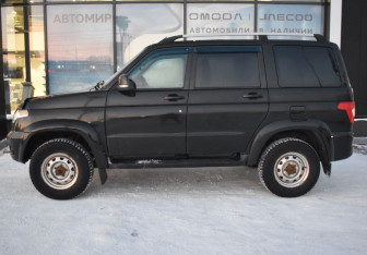 Подержанный автомобиль УАЗ Patriot 2015 года (8 фото)