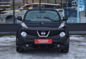 Подержанный автомобиль Nissan Juke 2014 года (2 фото)