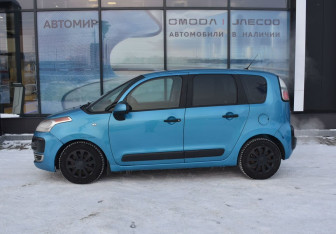 Подержанный автомобиль Citroen C3 Picasso 2010 года (8 фото)