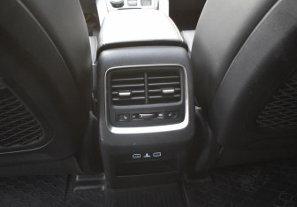 Подержанный автомобиль Geely Atlas Pro 2022 года (18 фото)