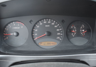Подержанный автомобиль SsangYong Kyron 2008 года (13 фото)