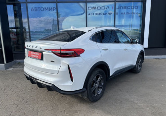 Подержанный автомобиль Haval F7x 2022 года (5 фото)
