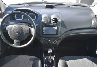 Подержанный автомобиль ЗАЗ Vida Hatchback 2012 года (12 фото)