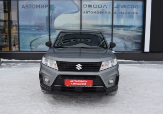 Подержанный автомобиль Suzuki Vitara 2021 года (2 фото)