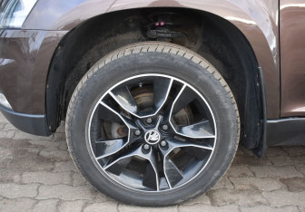 Подержанный автомобиль Skoda Yeti 2015 года (9 фото)