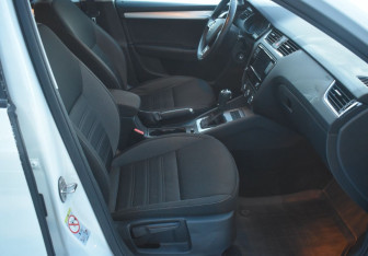 Подержанный автомобиль Skoda Octavia Liftback 2019 года (10 фото)