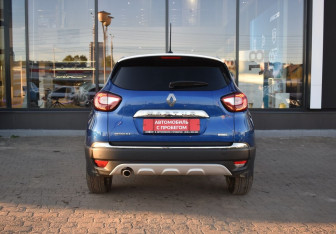 Подержанный автомобиль Renault Kaptur 2020 года (6 фото)