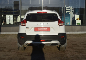 Подержанный автомобиль LADA (ВАЗ) XRAY 2019 года (6 фото)