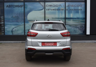 Подержанный автомобиль Hyundai Creta 2019 года (6 фото)