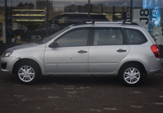 Подержанный автомобиль LADA (ВАЗ) Kalina Wagon 2018 года (8 фото)