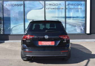 Подержанный автомобиль Volkswagen Tiguan 2017 года (6 фото)