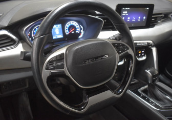 Подержанный автомобиль BAIC X35 2023 года (13 фото)
