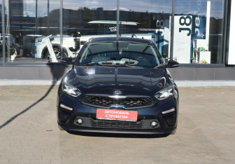 Подержанный автомобиль Kia Cerato Sedan 2019 года (2 фото)