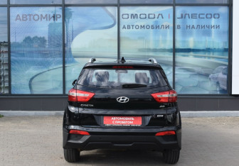 Подержанный автомобиль Hyundai Creta 2019 года (6 фото)