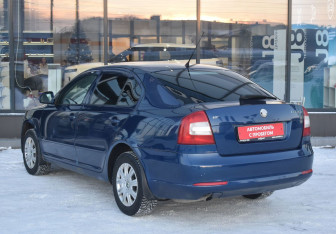 Подержанный автомобиль Skoda Octavia Liftback 2008 года (7 фото)