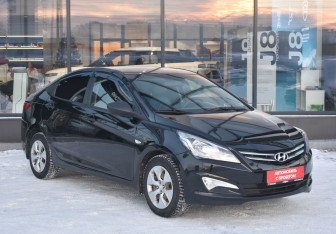 Подержанный автомобиль Hyundai Solaris Sedan 2014 года (3 фото)