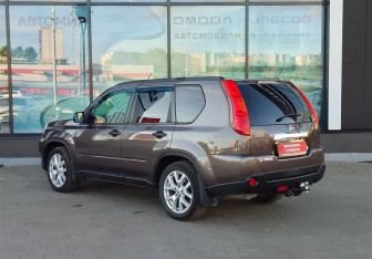 Подержанный автомобиль Nissan X-Trail 2008 года (7 фото)