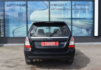 Подержанный автомобиль Subaru Forester Suv 2007 года (6 фото)